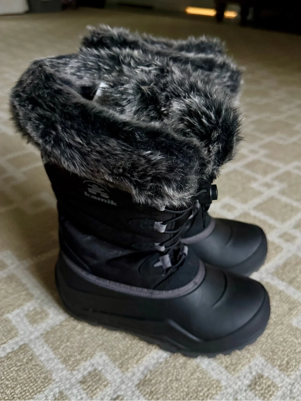 Kamik Kids Black Waterproof Faux Fur Insulated Winter Snow Boots Girls 3